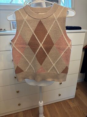 Sweater vest